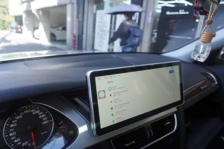 2010 A4 3GMMI 오디오 옵션 차량 네트워크전자 아우디 전용 국산 12.3인치 모니터 교체 아이나비xNV700 안드로이드 셋탑 내비게이션 후방카메라 시공