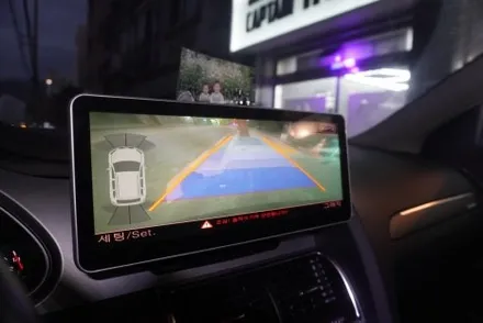 NO.26번째 NV700 시공 차량은 아우디 Q7 12.3인치 국산 모니터 교체 안드로이드올인원 내비게이션 매립 시공by예약제1인시공캡틴홍