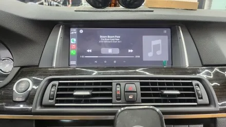 BMW F10 F30 전용 모니터 순정 모니터와 1:1 교체 당일 설치 되는 터치  카플레이 안드로이드오토 국내 에서 AS를 편하게 받을수 있어요