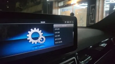 벤츠 E 클래스 W212 NTG4.5 해외 직구 모니터 우리 동네는 자동차 튜닝 리페어 서비스 인스톨 경험 20년 이상 고수가 금주 금연하면서 작업합니다