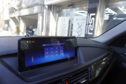 BMW X1 CIC 순정 모니터 있는 옵션 차량 10.25인치 안드로이드  모니터 올인원 내비게이션 교체 오디오 탈거가 작업의 반이 네요by예약제1인시공캡틴홍