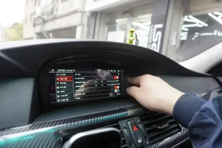 BMW E60 5시리즈 CCC 보급형 MNX 8.8인치 순정 모니터 1:1 교체 제품 해외직구 안드로이드올인원 후방카메라 교체 설치 1인시공 완벽 그 잡채