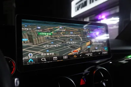 [벤츠공식멀티미디어AS지정점 캡틴홍] 벤츠 GLK 후기형 AUX코딩 내비게이션 Z8000 블랙박스 IOT 국산 12.3인치 M2C200A플러스 안드로이드셋탑 카블릿 매립 시공