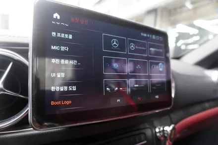벤츠 SL 모니터 교체 내비게이션 USBAUX 싱크밀림 없는 9인치 안드로이드모니터 올인원 카플레이 시공  벤츠코리아멀티미디어공식지정점 캡틴홍