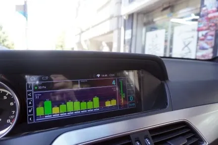 벤츠 C63AMG 쿠페 W204 후기형 국산 모니터 M2C 탈거 알리익스프레스 해외 직구 8.8인치 모니터 교체 설치 우리 동네는 고수가 작업한다