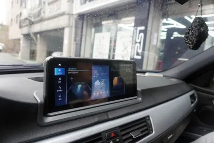 BMW 3시리즈 E90 대시보드 타공후 10.25인치 안드로이드모니터 교체 후방카메라 블랙박스보조배터리 by월세없는곳에서 직원없이 예약제1인시공캡틴홍