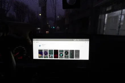 아우디 해외 직구 모니터 설치 고수 1인 시공 캡틴홍 A6 C6 2GMMI 12.5인치 모니터 트렁크 스위치 교체형 후방카메라 작업