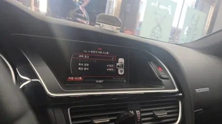 우리 동네는 고수가 작업한다 1인 시공 캡틴홍 아우디 RS5 8.8인치 모니터 교체 무선 카플레이 안드로이드오토 사용 가능 올인원 설치