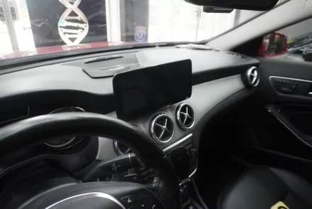 벤츠 GLA 4500AB 모니터 블랙아웃 화면 깜박임 후방카메라 안됨 고장 탈거 해외 직구 리눅스 카플레이 안드로이드오토 전용 모니터 설치