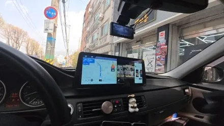 BMW 3시리즈 E90 대시보드 타공 12.3인치 모니터 카인원프로맥스Q 설치