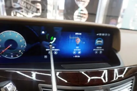 해외 직구로 구입 가능한 벤츠 S 클래스 W221 와이드콕핏  스타일 모니터 디지털계기판 안드로이드 올인원 설치