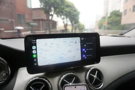 벤츠 GLA 4500AB 모니터 블랙아웃 화면 깜박임 후방카메라 안됨 고장 탈거 해외 직구 리눅스 카플레이 안드로이드오토 전용 모니터 설치