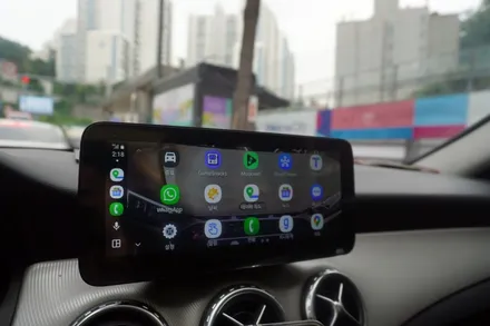 벤츠 GLA 4500AB 모니터 블랙아웃 화면 깜박임 후방카메라 안됨 고장 탈거 해외 직구 리눅스 카플레이 안드로이드오토 전용 모니터 설치