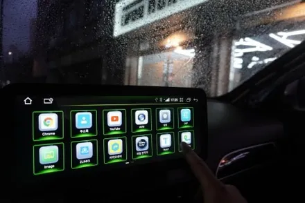 아우디 해외 직구 모니터 설치 고수 1인 시공 캡틴홍 A6 C6 2GMMI 12.5인치 모니터 트렁크 스위치 교체형 후방카메라 작업