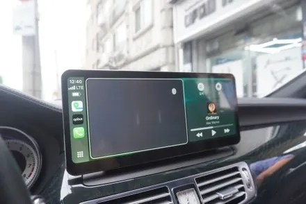벤츠 CLS W218 후기형 모니터 교체 해외 직구 카플레이 안드로이드오토 올인원 설치 우리 동네는 고수가 작업한다 예약제1인시공 캡틴홍