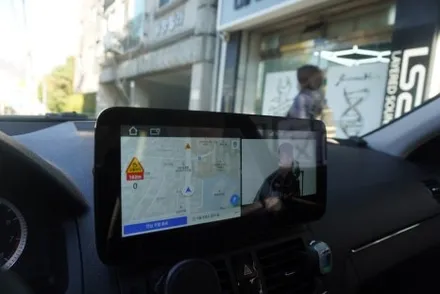 벤츠 C클래스 W204 전기형 트립 모니터 옵션 차량 2채널 블랙박스 해외직구 안드로이드올인원 모니터 후방카메라 작업 고수 캡틴홍 1인 시공