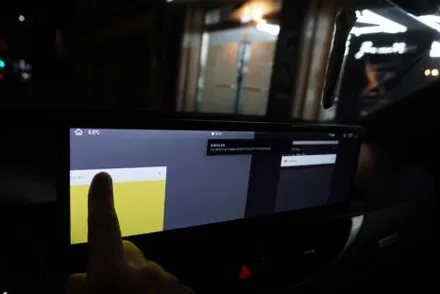 아우디 해외 직구 모니터 설치 고수가 시공하는 아우디 A6 후기형 MIB 15인치 모니터 안드로이드 올인원 1인 시공