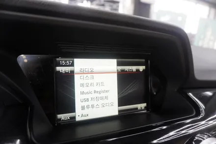 [벤츠공식멀티미디어AS지정점 캡틴홍] 벤츠 GLK 후기형 AUX코딩 내비게이션 Z8000 블랙박스 IOT 국산 12.3인치 M2C200A플러스 안드로이드셋탑 카블릿 매립 시공