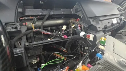 BMW 5시리즈 배터리 방전 점프 시동 모니터 고장 안드로이드 올인원 재작업