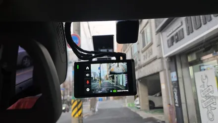 자동차 인스톨 20년 이상 노력은 매일 쌓아 가는 거다 1인 시공 캡틴홍 2014 벤츠 GLK 순정 모니터 이용 노터치 카플레이 안드로이드오토 아이나비 블랙박스 하이패스 설치