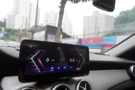 벤츠 GLA 4500AB 모니터 블랙아웃 화면 깜박임 후방카메라 안됨 고장 탈거 해외 직구 리눅스 카플레이 안드로이드오토 전용 모니터 설치