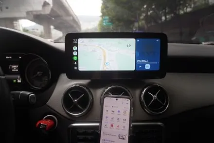 벤츠 GLA 4500AB 모니터 블랙아웃 화면 깜박임 후방카메라 안됨 고장 탈거 해외 직구 리눅스 카플레이 안드로이드오토 전용 모니터 설치