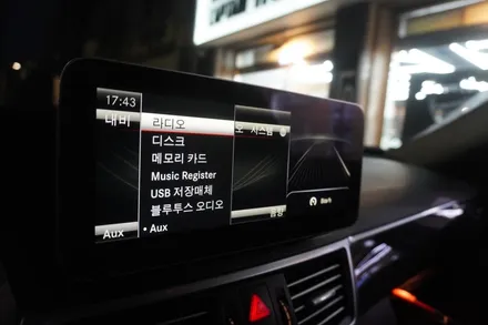 부모님께 선물하는 해외 직구 모니터는 유심 연결 추천! 핫스팟 보다 좋아하세요! 벤츠 E 클래스 W212 안드로이드 올인원 후방카메라 설치