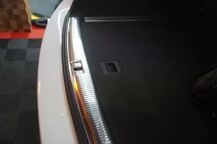 아우디 SQ5 내비게이션 블랙박스 보조배터리 국산 12.3인치 모니터 교체 M2C200A플러스 안드로이드셋탑 뷰게라 Q100V 에너웨이브 에너팩프로 12A 시공
