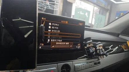 아우디 A8 D4 12.3인치 모니터 카인원프로맥스 전문 대리점 캡틴홍