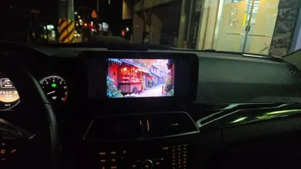 우리 동네는 고수가 작업한다 1인 시공 캡틴홍 벤츠 C 클래스 W204 해외 직구 모니터 오작동 주행 중 잡소리 문제 탈거 8.8인치 올인원 설치 중 연기 불량 기존 제품 재작업 도전