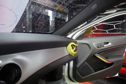 우리 동네는 고수가 작업한다 캡틴홍 벤츠 GLA45AMG 12.5인치 모니터 교체 카플레이 안드로이드오토 올인원 카인원프로맥스 설치 예약제 1인시공