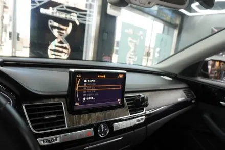 아우디 A8 D4 내비게이션 카플레이 안드로이드 오토 터치 되는 모니터 교체 해외 직구 12.5 인치 안드로이드 올인원 설치 고수 1인 시공 캡틴홍