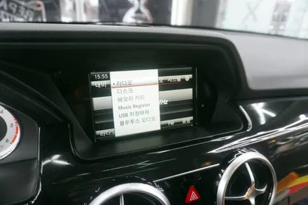 [벤츠공식멀티미디어AS지정점 캡틴홍] 벤츠 GLK 후기형 AUX코딩 내비게이션 Z8000 블랙박스 IOT 국산 12.3인치 M2C200A플러스 안드로이드셋탑 카블릿 매립 시공
