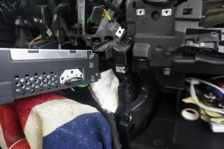 [예약제1인시공 캡틴홍] BMW 미니 쿠퍼 순정 모니터 비주얼부스터 옵션 차량에 애플 카플레이 안드로이드오토 후방카메라 2채널 블랙박스 Q100V 시공