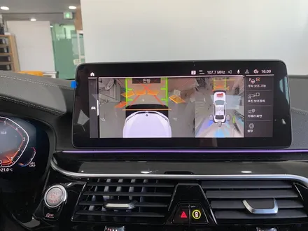 BMW 530i 차량에 순정서라운드뷰 시공 / 성남,분당,판교