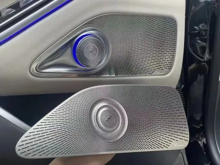 벤츠S500 (W223) 차량에 액티브엠비언트와 4D 부메스터 시공 / 성남,분당,판교