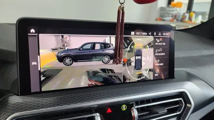 BMW X3 차량에 순정 어라운드뷰 옵션, 파인뷰 블랙박스와 셀뱅크 보조배터리 시공 / 성남,분당,판교