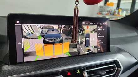 BMW X3 차량에 순정 어라운드뷰 옵션, 파인뷰 블랙박스와 셀뱅크 보조배터리 시공 / 성남,분당,판교
