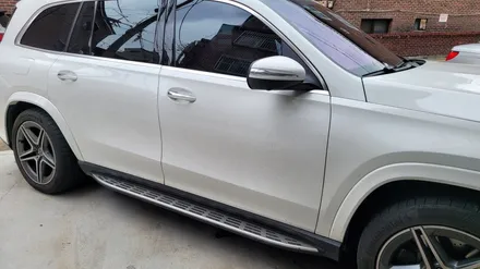 벤츠GLS400d 차량에 고정식 사이드스텝과 마이바흐st 전동 사이드스텝 비교 / 성남,분당,판교