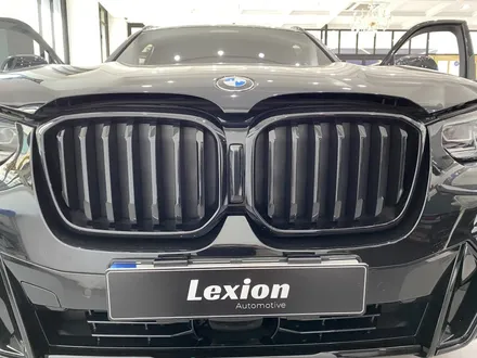 BMW X3 차량에 순정 어라운드뷰 옵션, 파인뷰 블랙박스와 셀뱅크 보조배터리 시공 / 성남,분당,판교