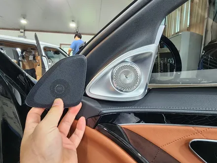 벤츠S500 (W223) 차량에 액티브엠비언트와 4D 부메스터 시공 / 성남,분당,판교