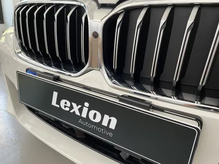 BMW 530i 차량에 순정서라운드뷰 시공 / 성남,분당,판교