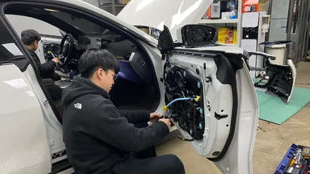 BMW 서라운드뷰(순정), 트렁크 킥모션 시공은 렉시온코리아에서 해결하세요 / 성남,분당,판교