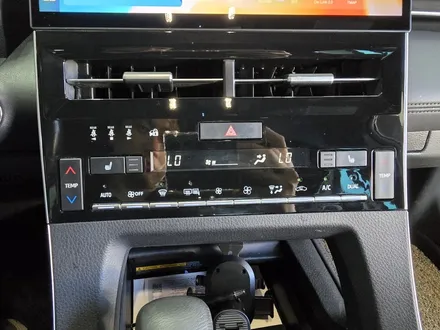 토요타 아발론 차량에 12.3인치 안드로이드올인원 시공 (카플레이, 안드로이드오토) / 성남,분당,판교