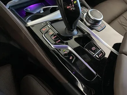 BMW 530i 차량에 순정서라운드뷰 시공 / 성남,분당,판교