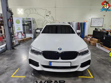 청주랩핑샵 7000rpm BMW 530I 크롬 부분 랩핑 시공(3M 2080 블랙 유광) / 청주 남촌동
