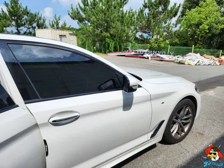 청주랩핑샵 7000rpm BMW 530I 크롬 부분 랩핑 시공(3M 2080 블랙 유광) / 청주 남촌동