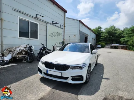 청주랩핑샵 7000rpm BMW 530I 크롬 부분 랩핑 시공(3M 2080 블랙 유광) / 청주 남촌동