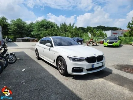 청주랩핑샵 7000rpm BMW 530I 크롬 부분 랩핑 시공(3M 2080 블랙 유광) / 청주 남촌동