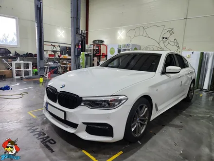 청주랩핑샵 7000rpm BMW 530I 크롬 부분 랩핑 시공(3M 2080 블랙 유광) / 청주 남촌동